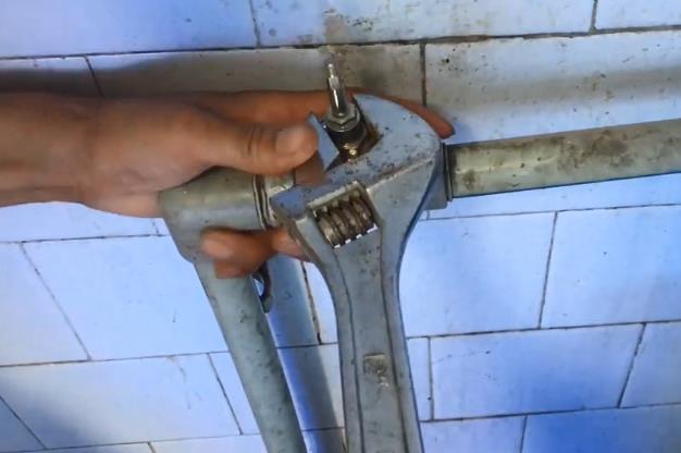 水管閥門拆卸步驟圖，老師傅全程圖解怎么換！