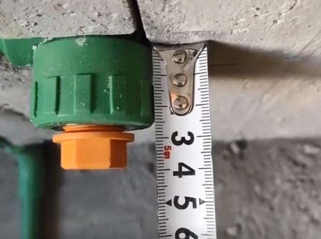 水管內(nèi)絲彎頭出墻多少合適?老師傅一句話瞬間明了! 水管內(nèi)絲彎頭出墻多少合適?老師傅一句話瞬間明了!